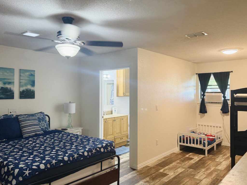 The Texas Honey Spot Retreat | Cozy Country Guesthouse photo 16